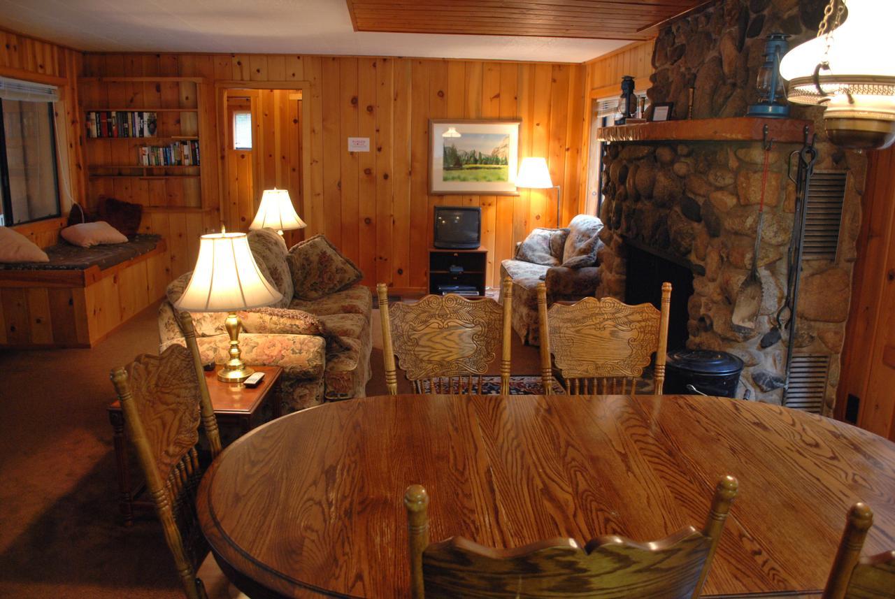 9S Pine Cabin South Wawona Exteriör bild